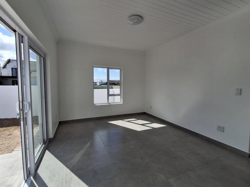 3 Bedroom Property for Sale in Golden Mile Western Cape